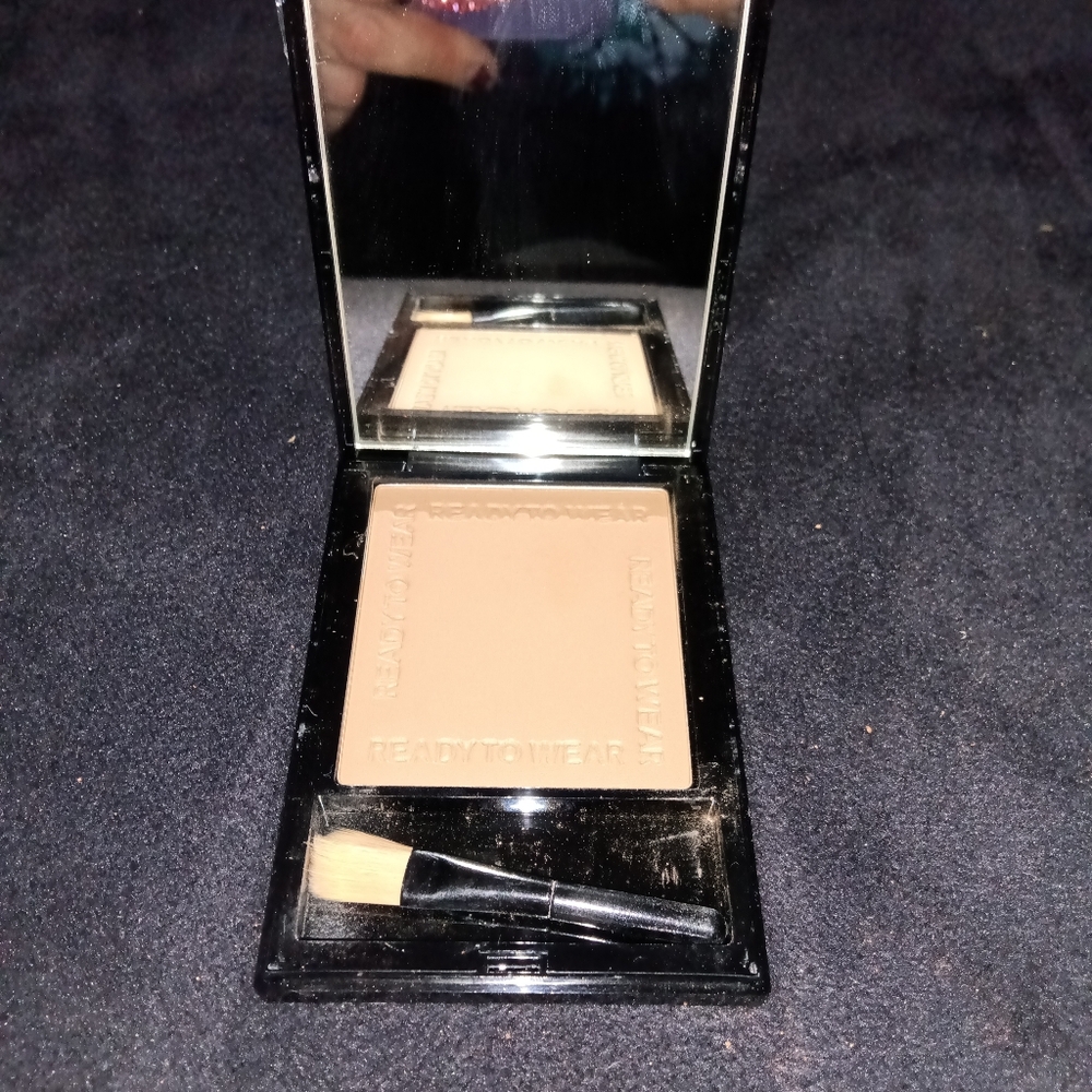 New Dark Face Powder - Picture 4 of 4